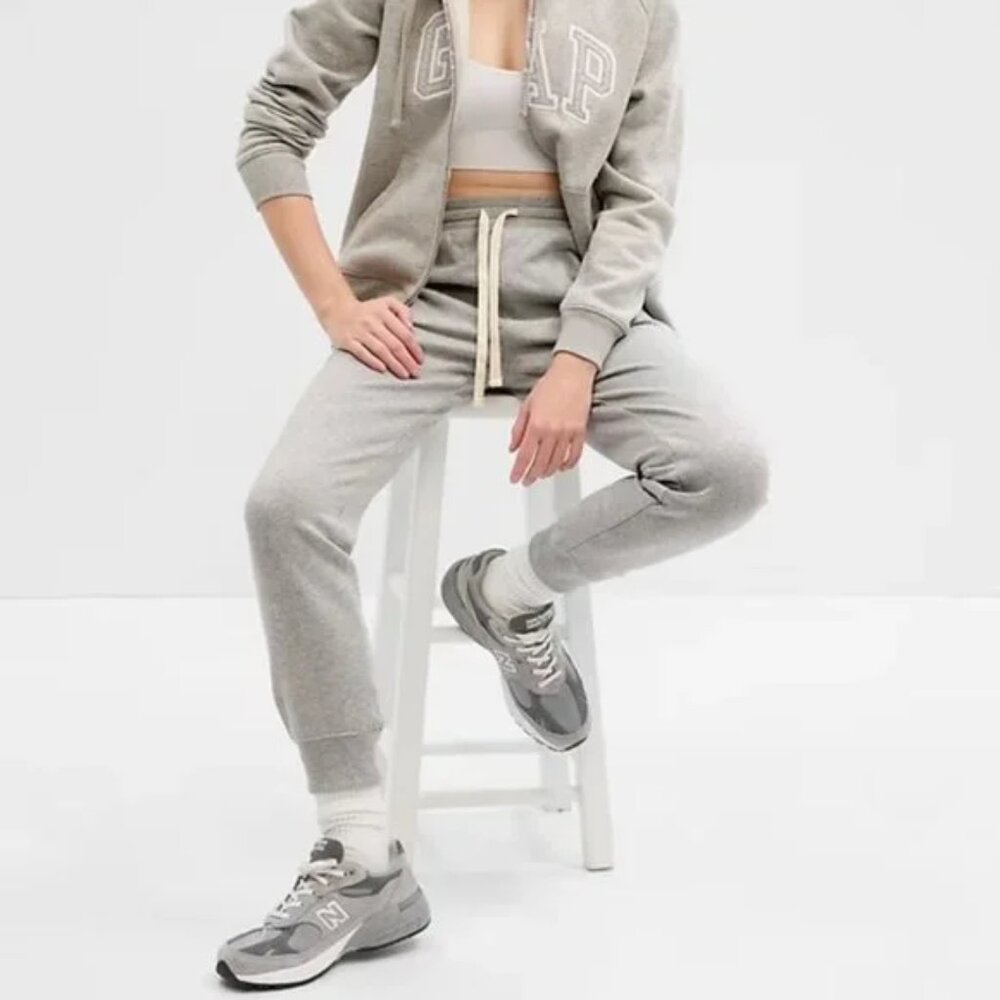 GAP Gray Heather Fleece Joggers / XXL/ NWT